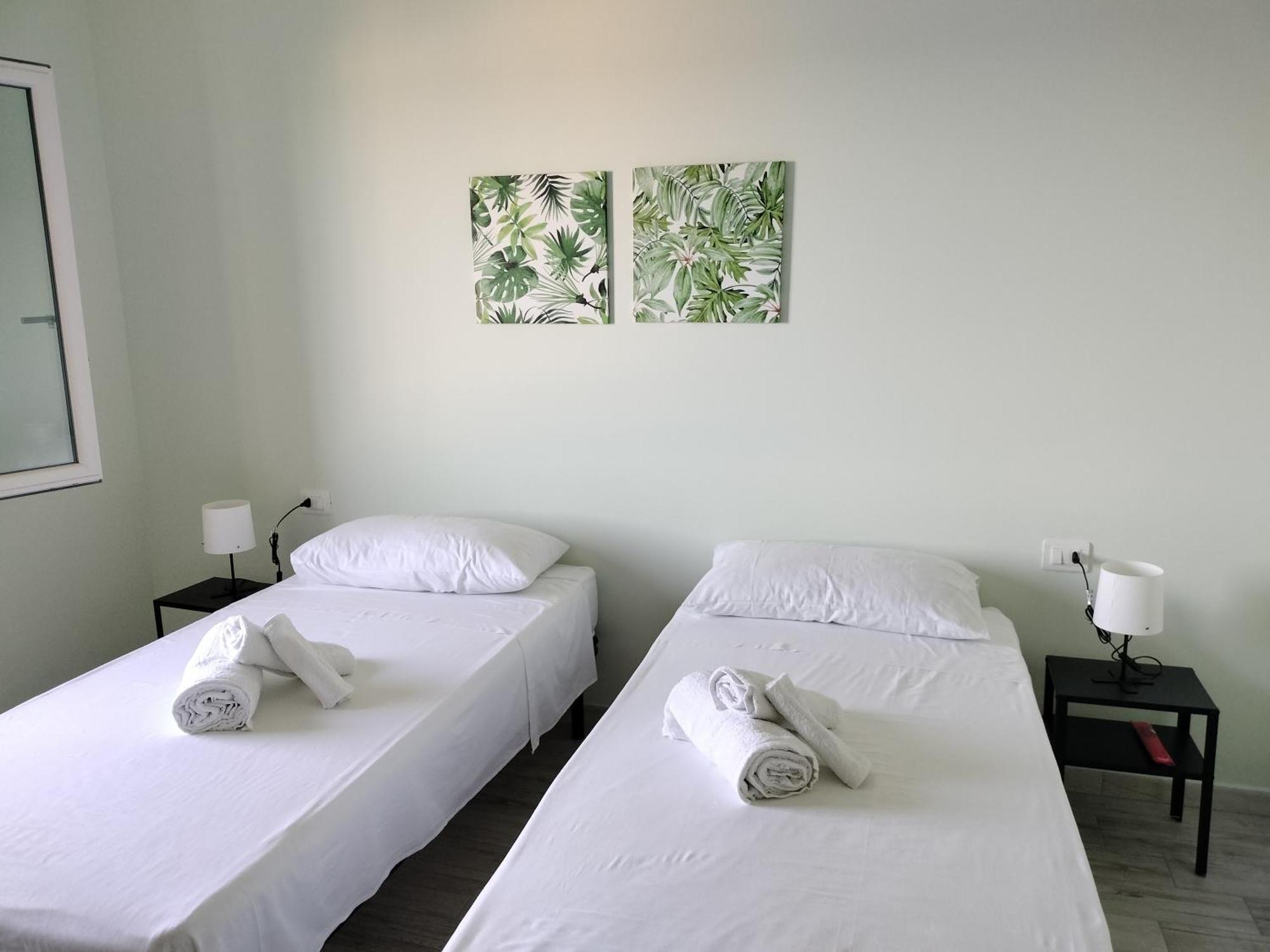 Domo Deledda Apartment Posada  Phòng bức ảnh